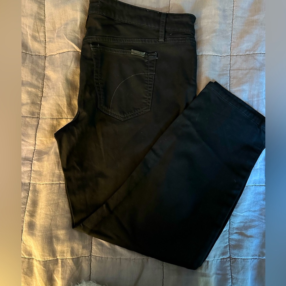 Joe’s black ankle length straight leg jeans